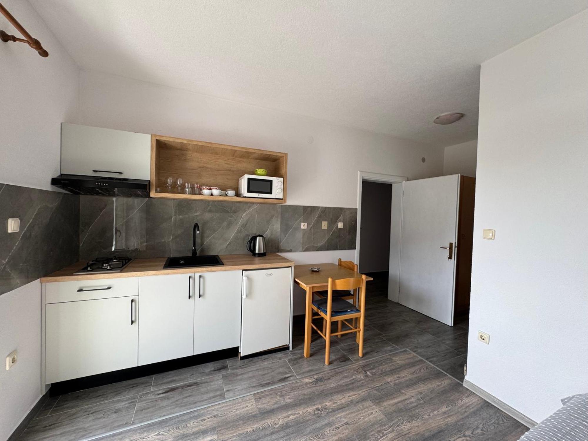Apartment Makarska M&I, Free Private Parking Exterior foto
