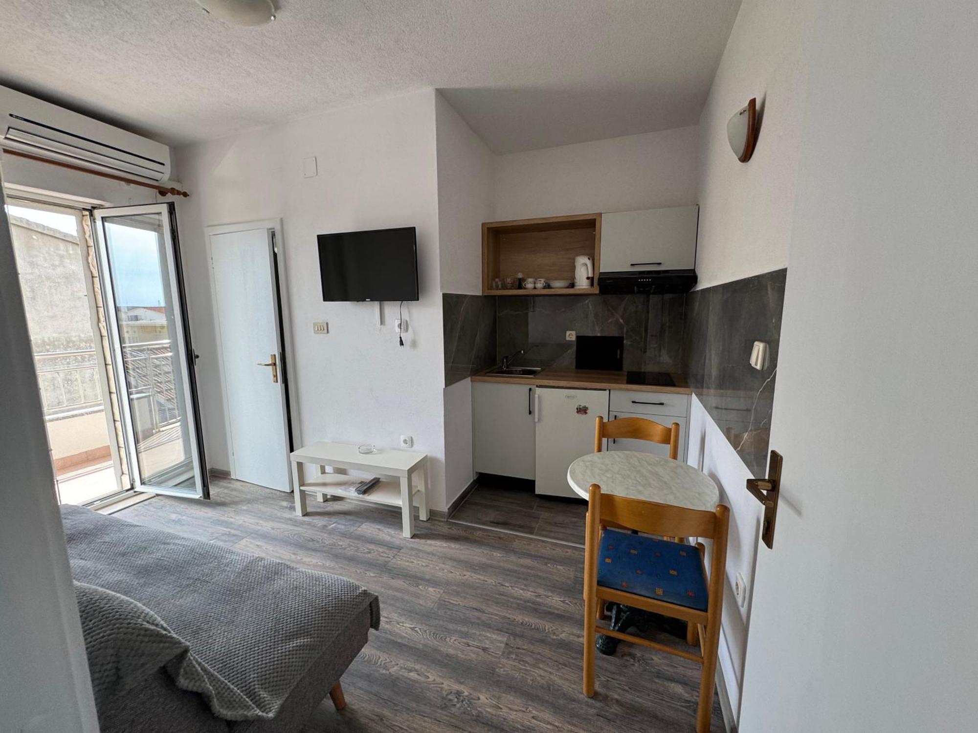 Apartment Makarska M&I, Free Private Parking Exterior foto